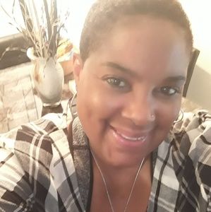 Meet your Posher, Phyllis